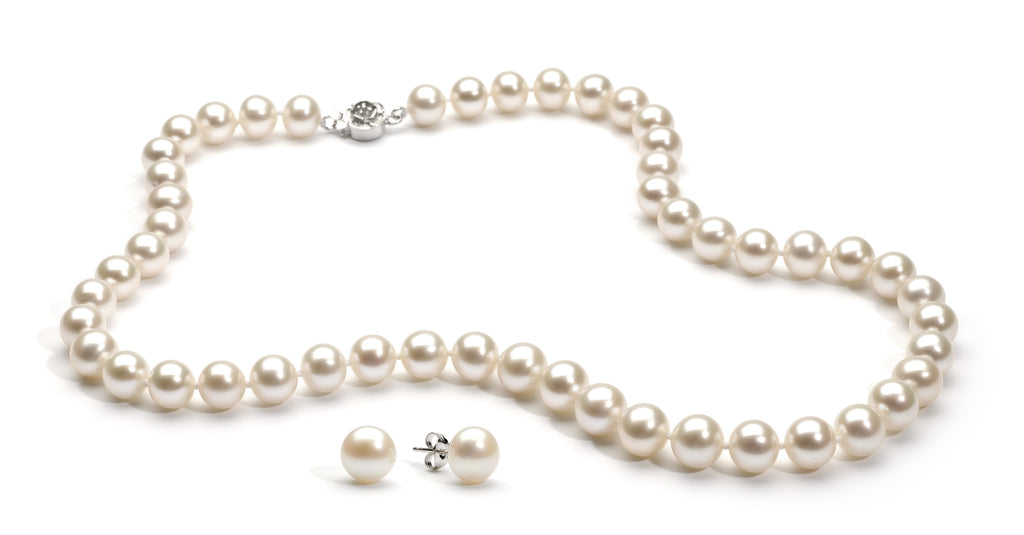 Necklace/Earrings Set 9 mm White Freshwater Pearls